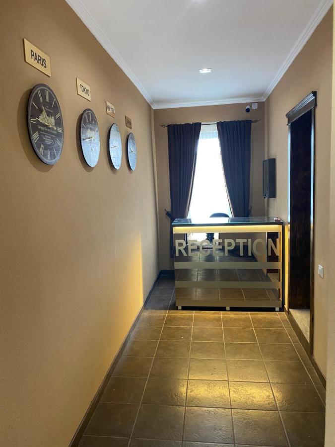 Grand Hotel Mohyliv-Podilskyi Esterno foto