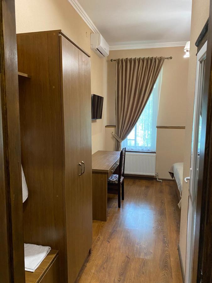 Grand Hotel Mohyliv-Podilskyi Esterno foto
