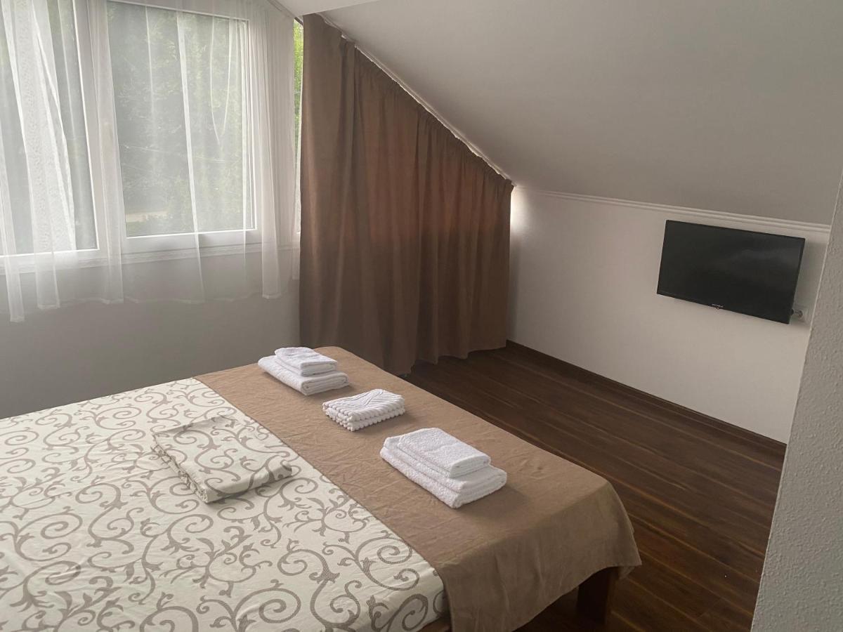 Grand Hotel Mohyliv-Podilskyi Esterno foto