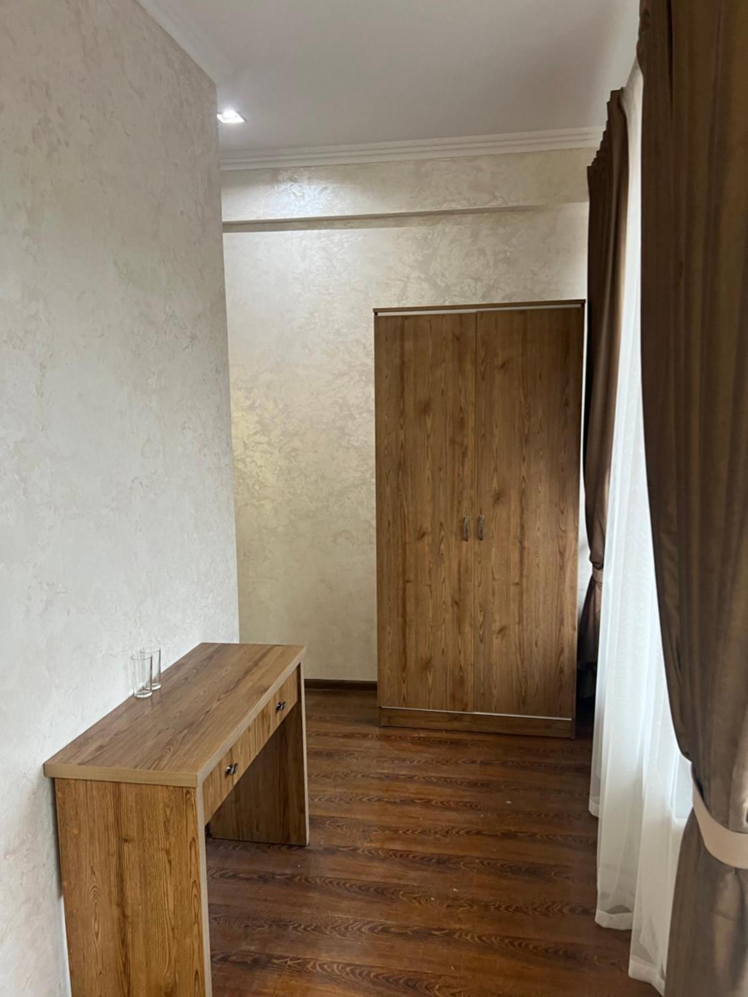 Grand Hotel Mohyliv-Podilskyi Esterno foto