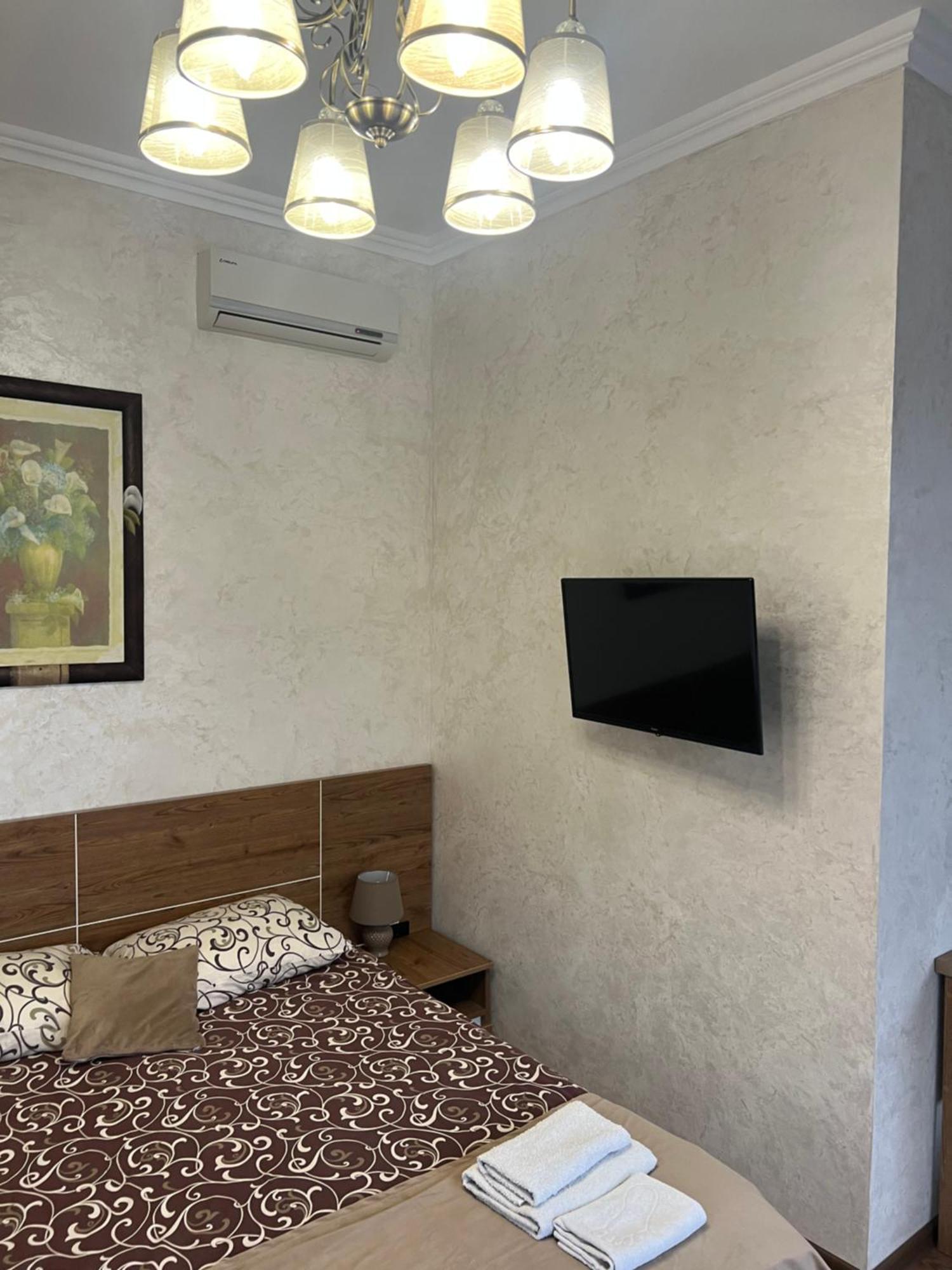 Grand Hotel Mohyliv-Podilskyi Esterno foto